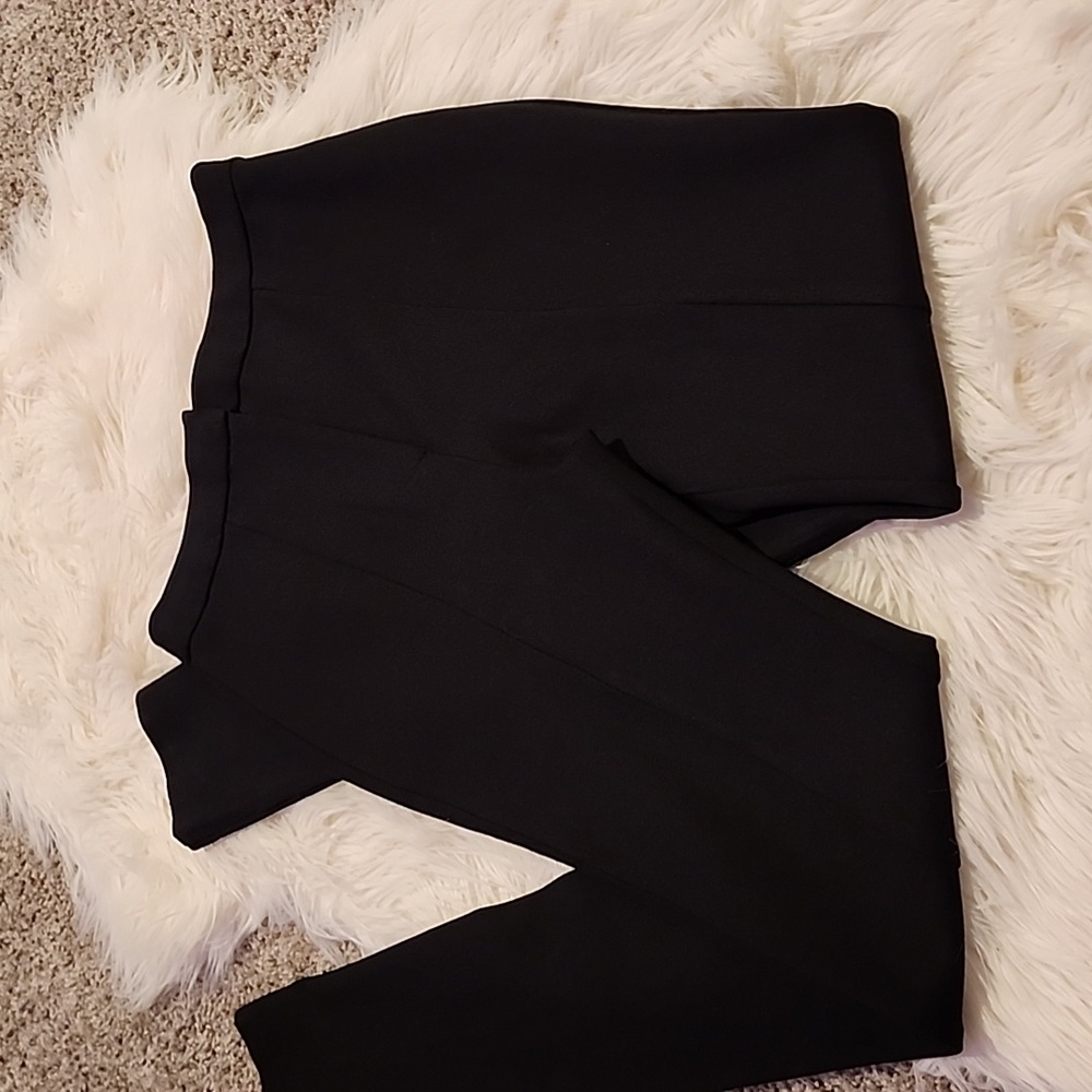 Elliatt Trousers